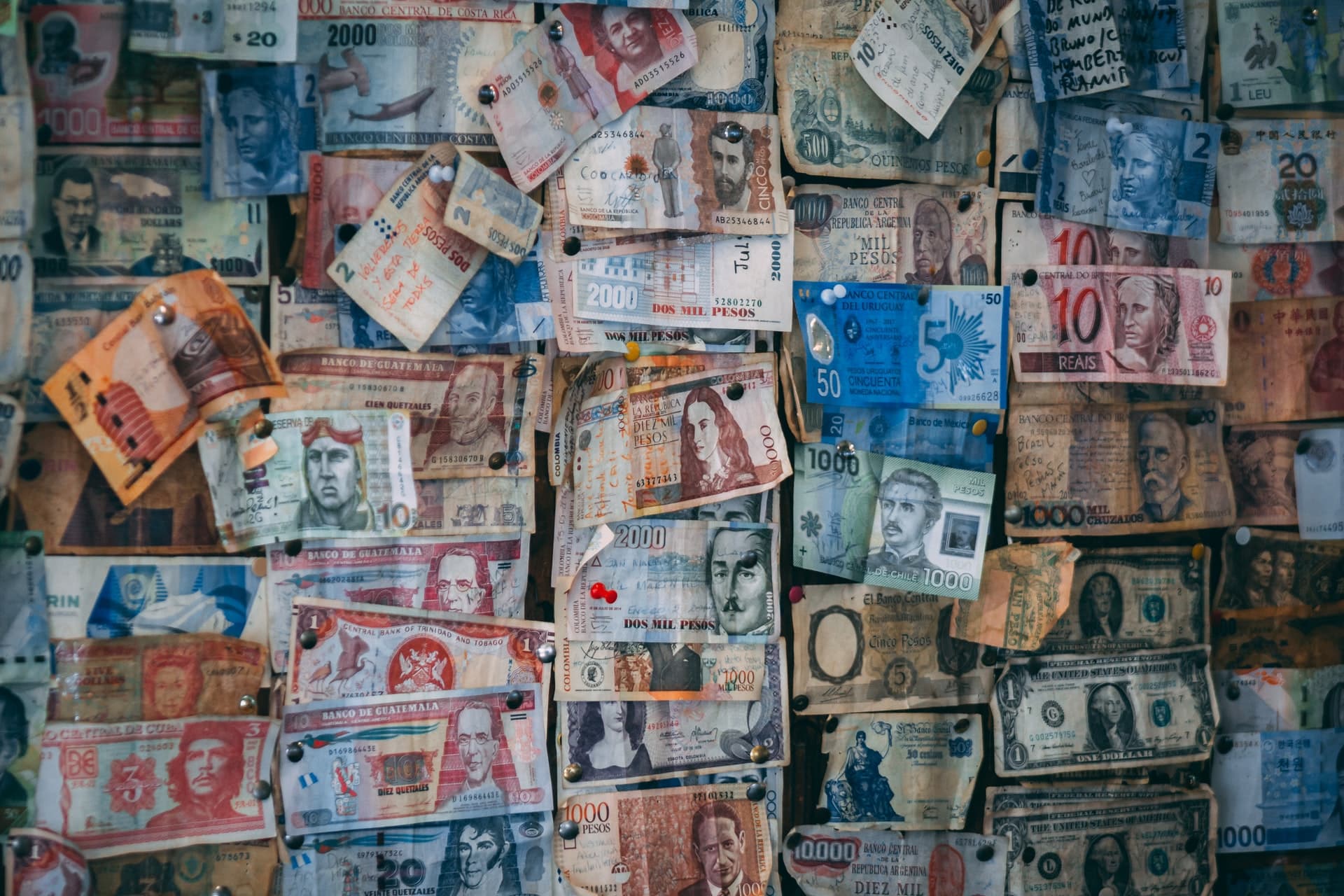 Convert numbers to desired currency format in javascript